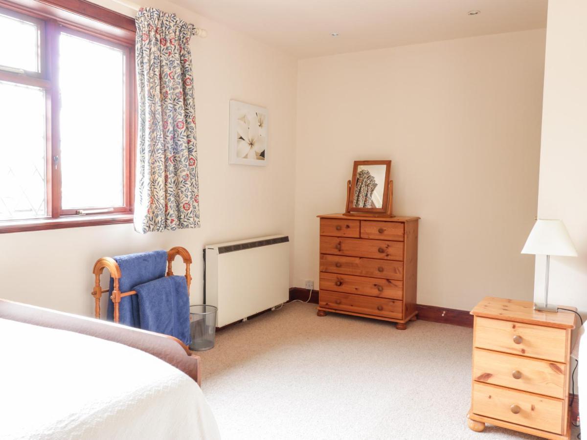Courtyard Cottage Duns ภายนอก รูปภาพ